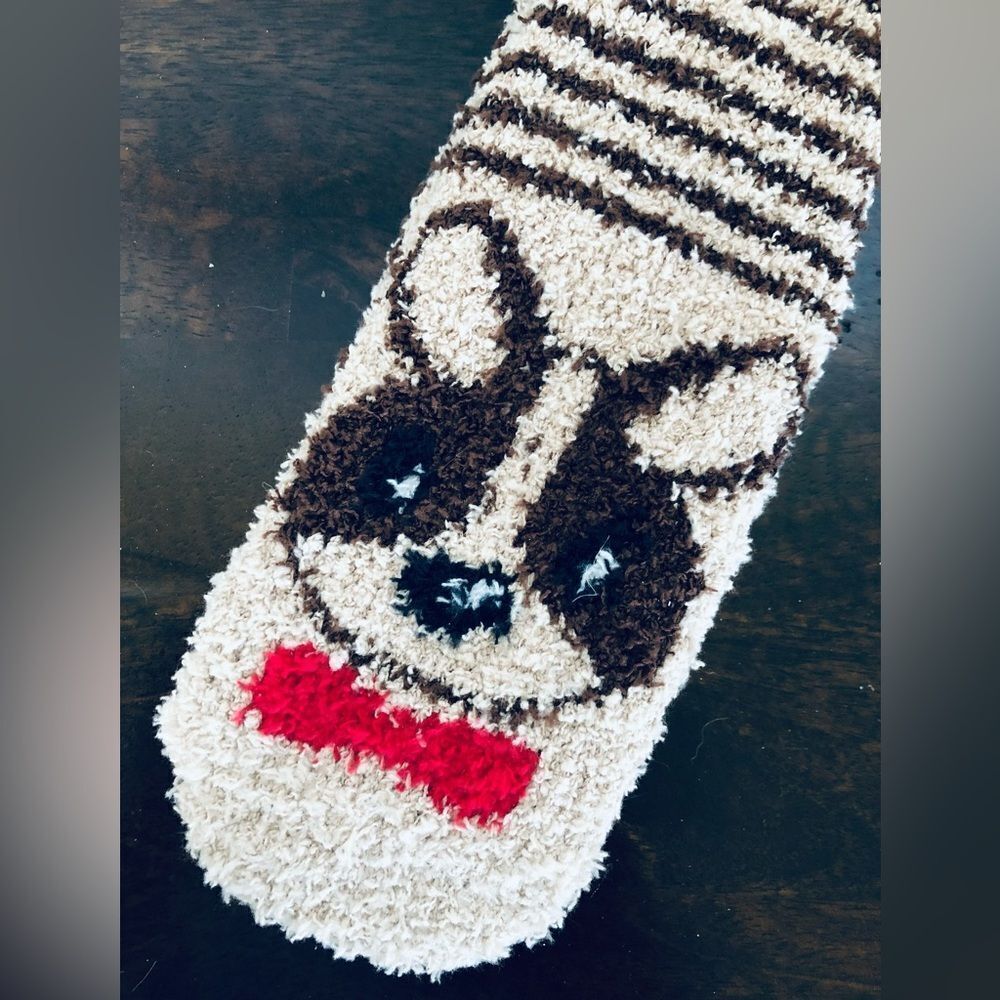 Soft Plush Dog Critter Pet Animal Graphic Fuzzy Socks